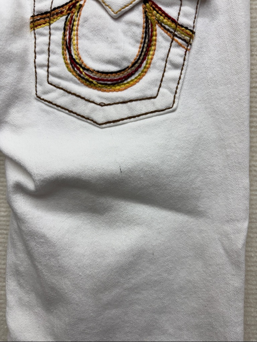 True Religion | 27 Women’s White Jeans - Classic Clean Style - Picture 6 of 8